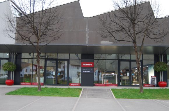 Unternehmen Fassade Miele Center Markant in Dornbirn